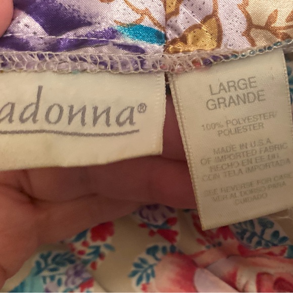 Adonna Gown & Robe - Picture 15 of 15